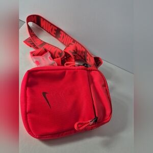 Nike Sportswear Essentials Hip Small Shoulder Bag Messenger Handbag